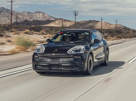 پورشه کاین برقی دارای باتری بزرگ با قابلیت شارژ بیسیم خواهد بود پورشه کاین برقی دارای باتری بزرگ با قابلیت شارژ بیسیم خواهد بود